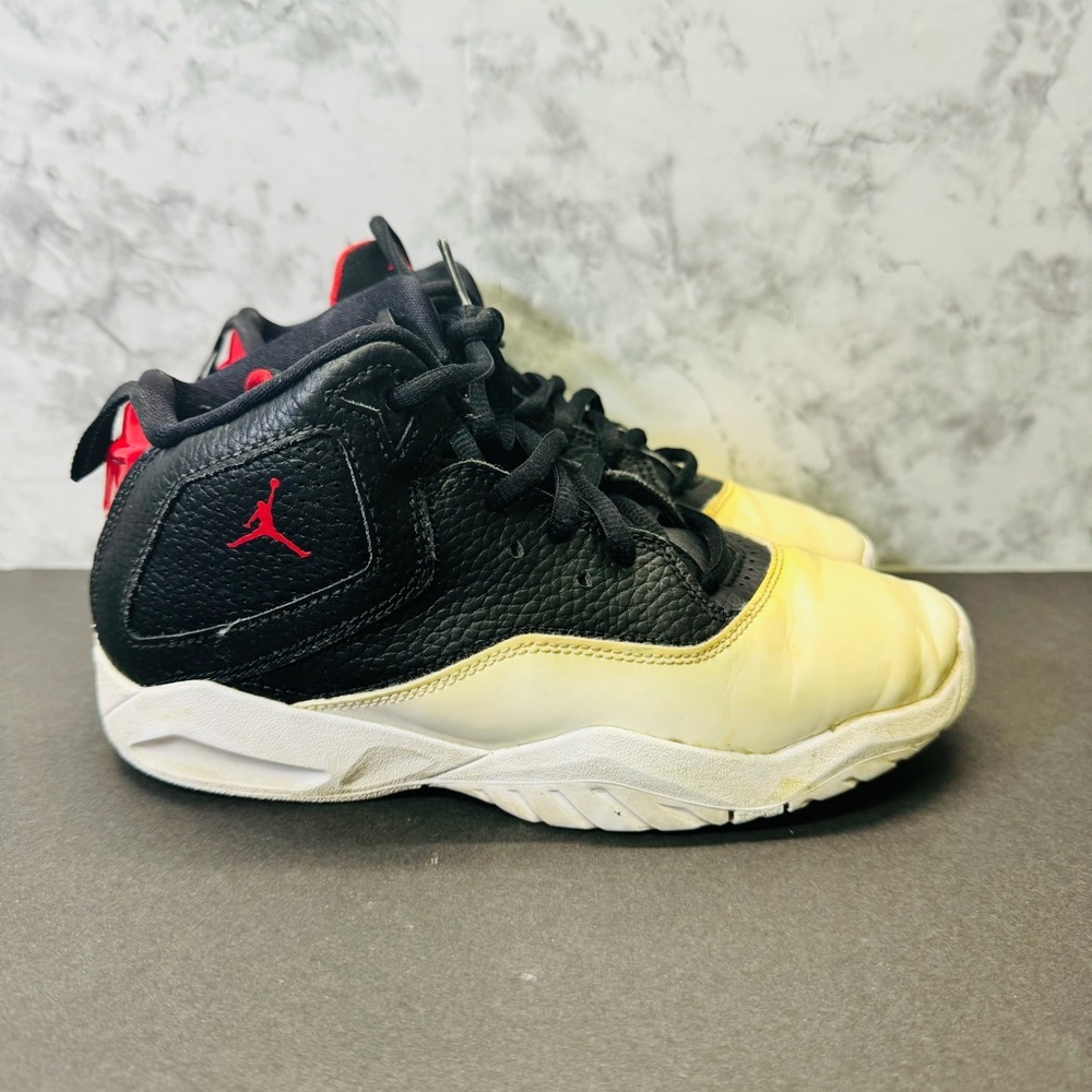 Nike Air Jordan B'Loyal GS Kids Shoes White Patent/Black/Red 2Y CK1426-016.